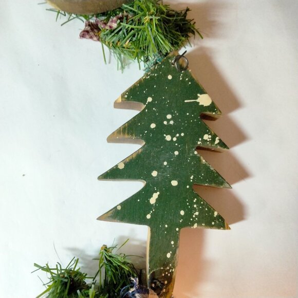 Wooden Snowman Tree Mitten Garland 24 in Rustic Handcrafted Holiday - Picture 7 of 10